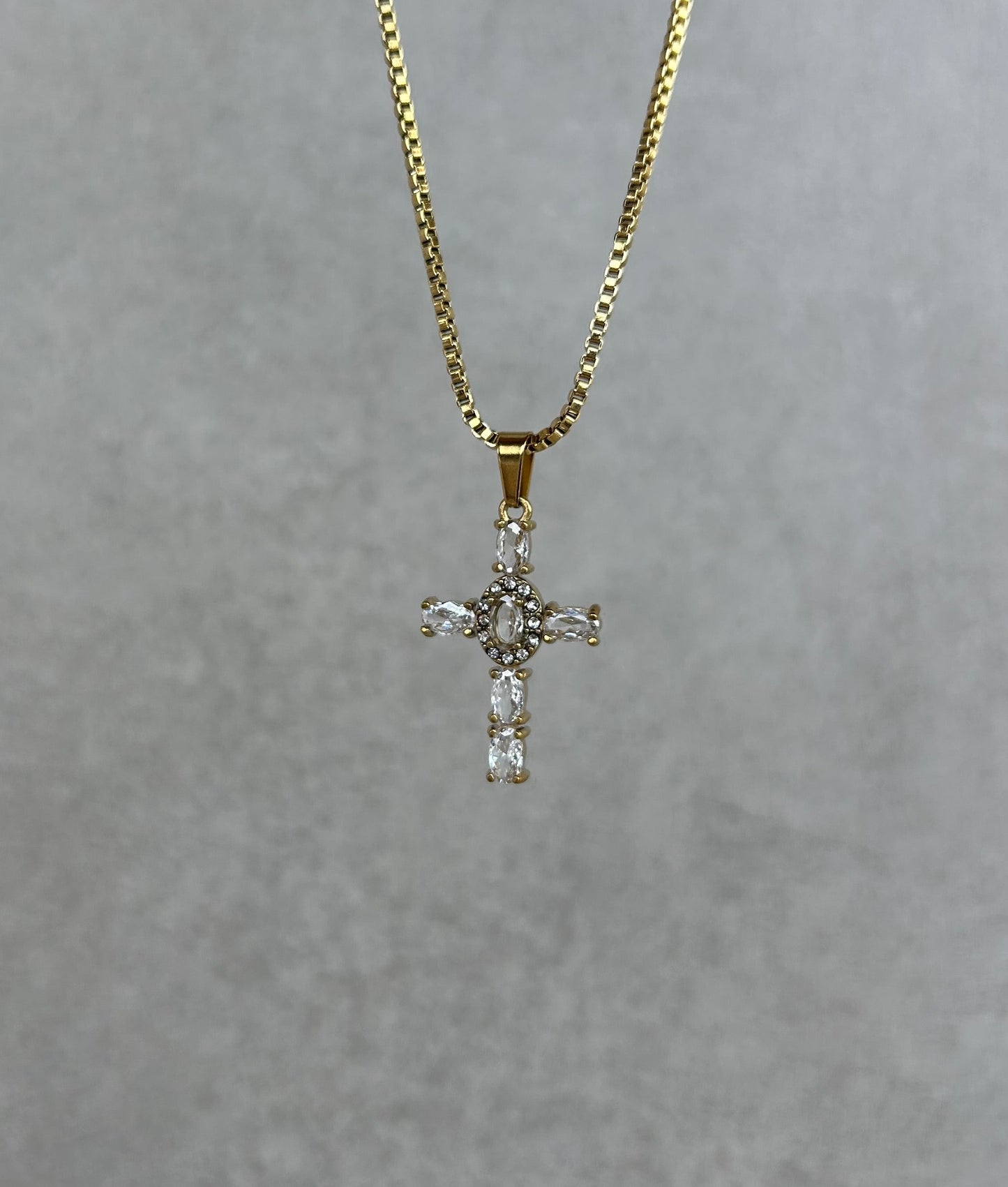 Mary Necklace