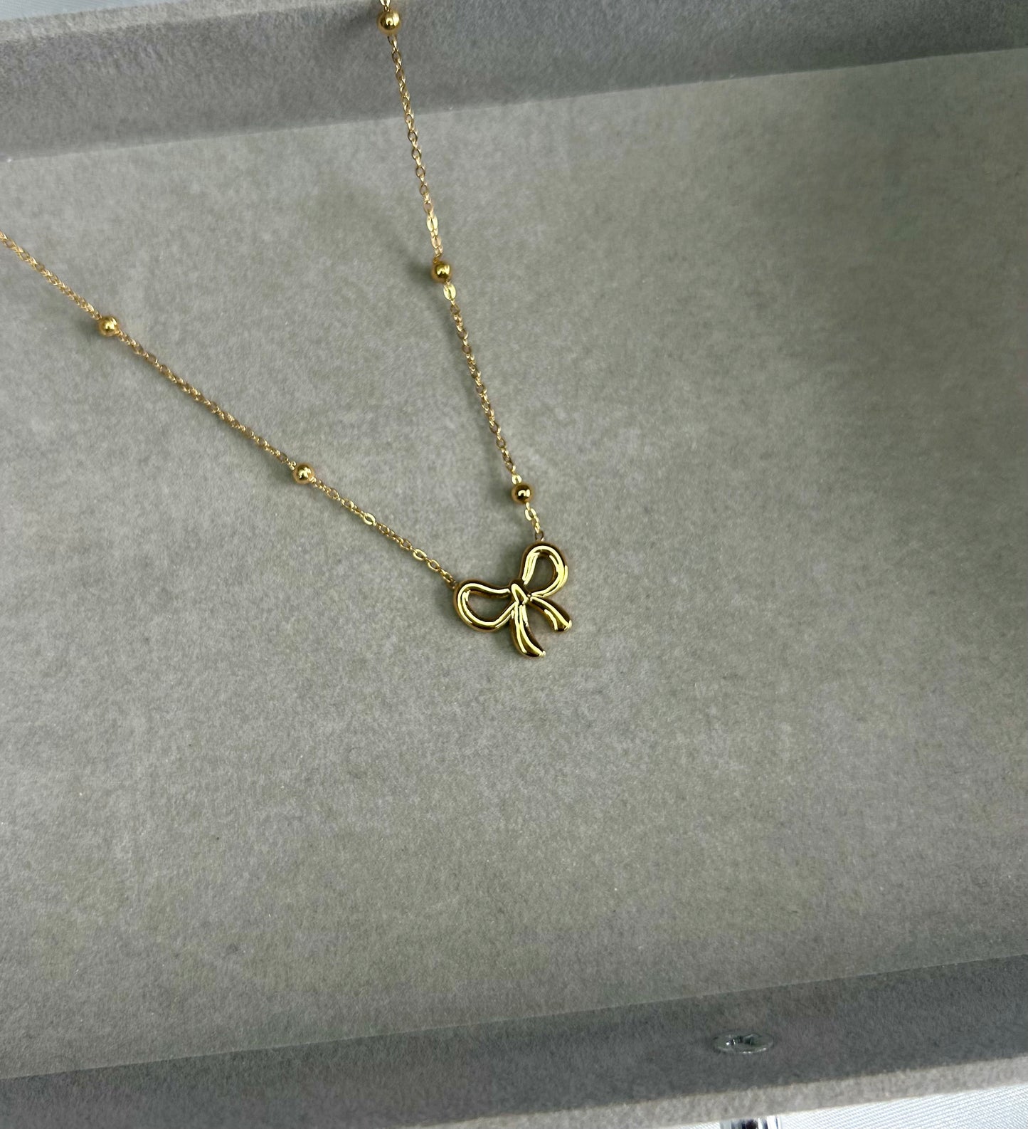 Darling Bow Necklace