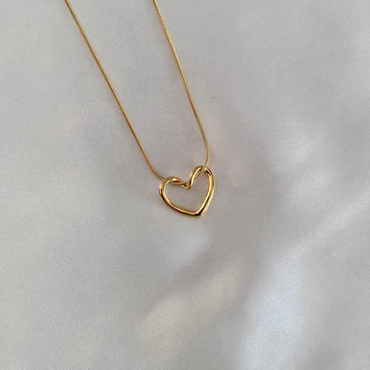 Bella Necklace