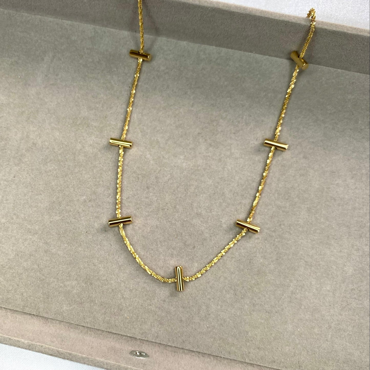 Lily Necklace