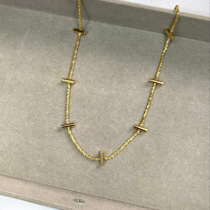 Lily Necklace