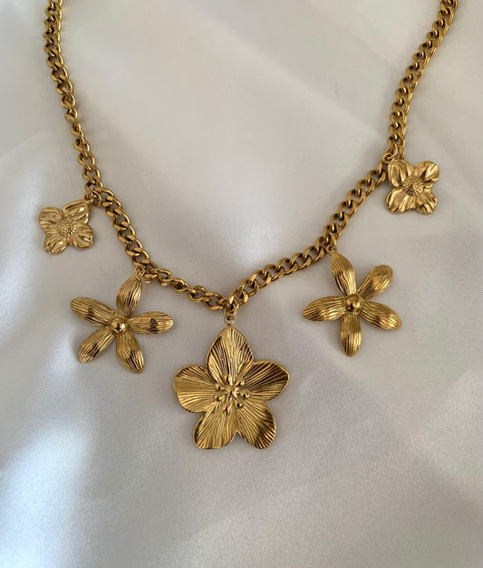 Golden Petals Necklace
