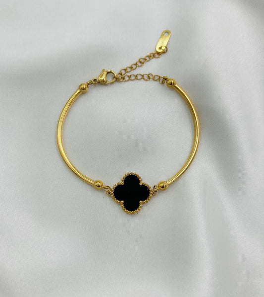 Stella Clover Bracelet